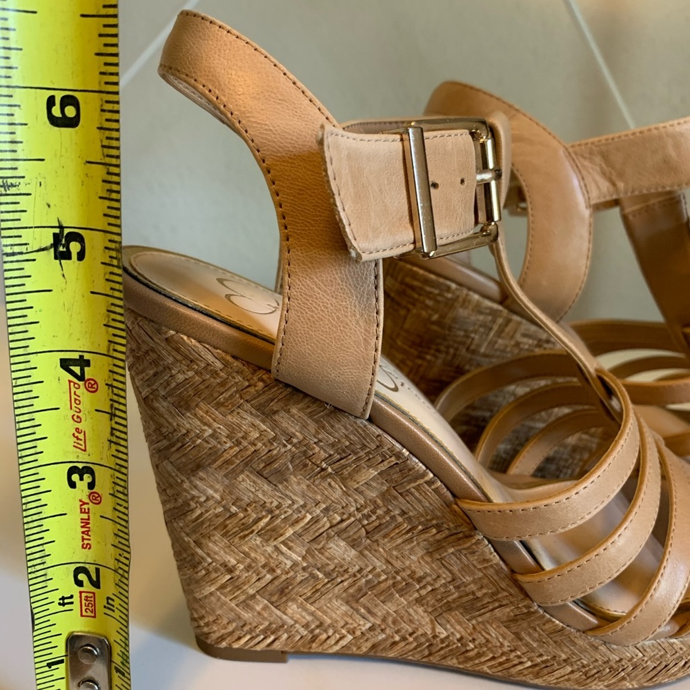 Jessica Simpson | nude wedges | sz 8 - Picture 5 of 11
